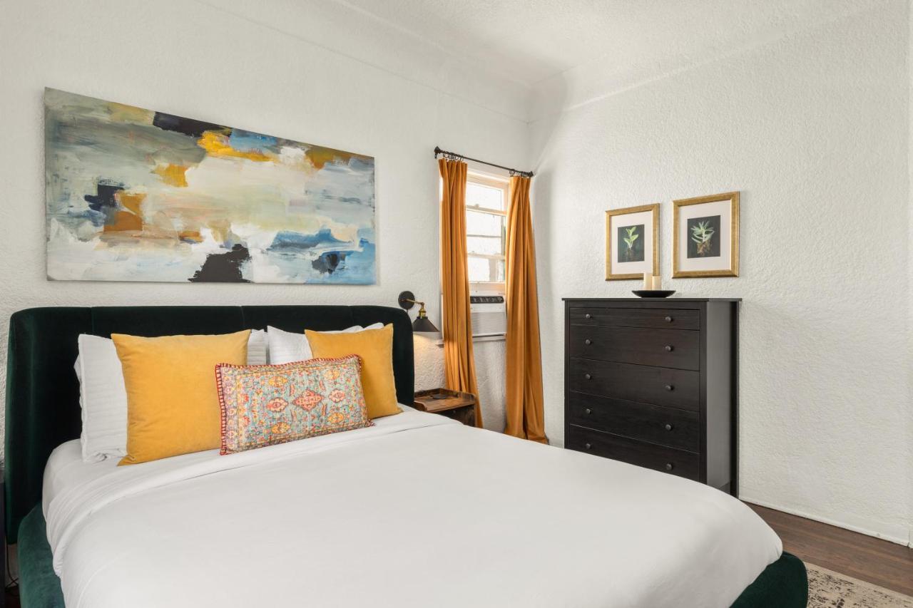 Visit The Beach From A Historic Downtown Apartment - Nrp21-00092 롱비치 외부 사진
